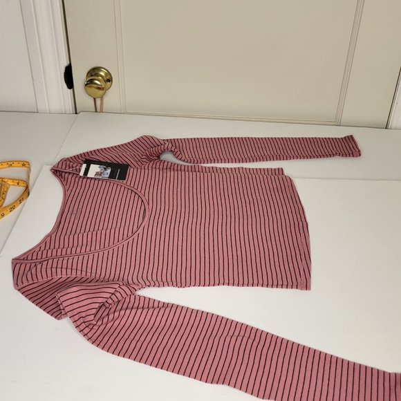 Urban Outfitters Long Sleeve Crop Top, Size M, Mauve Pink and Black Stripe, NWT - Picture 4 of 10